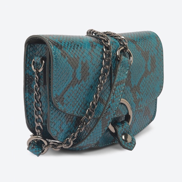 Like New Blue Black Snake Print Crossbody bag - Picture 1 of 5